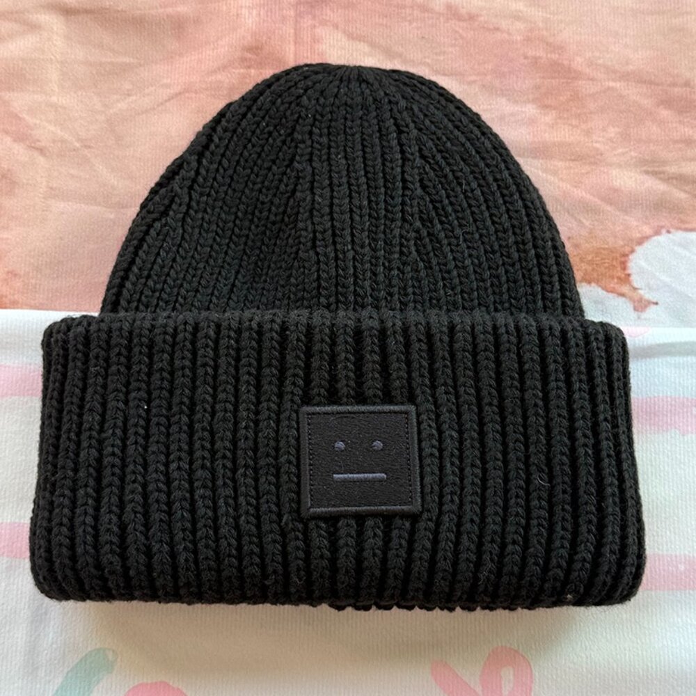 Acne Studios Beanie in Black
